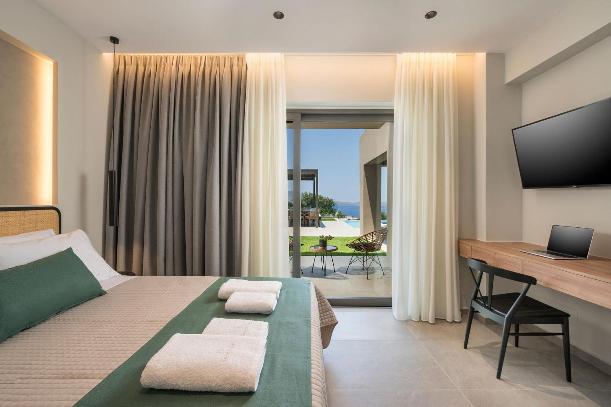 Villa Ekphrasis With Sea View And Jacuzzi Ravdhoúkha Esterno foto